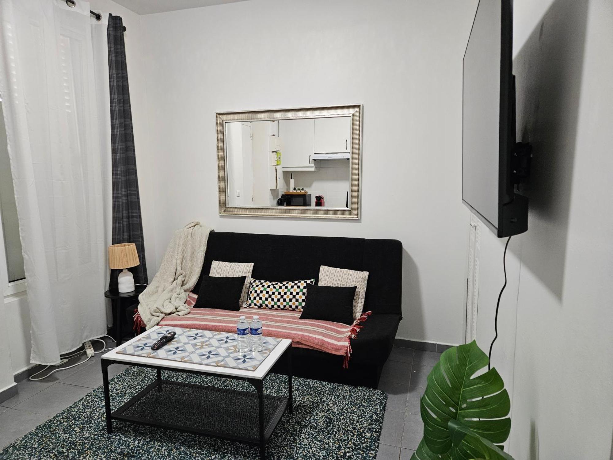 Apartment Stade De France 1 Pour 4 Personnes Saint-Denis (Seine-Saint-Denis)